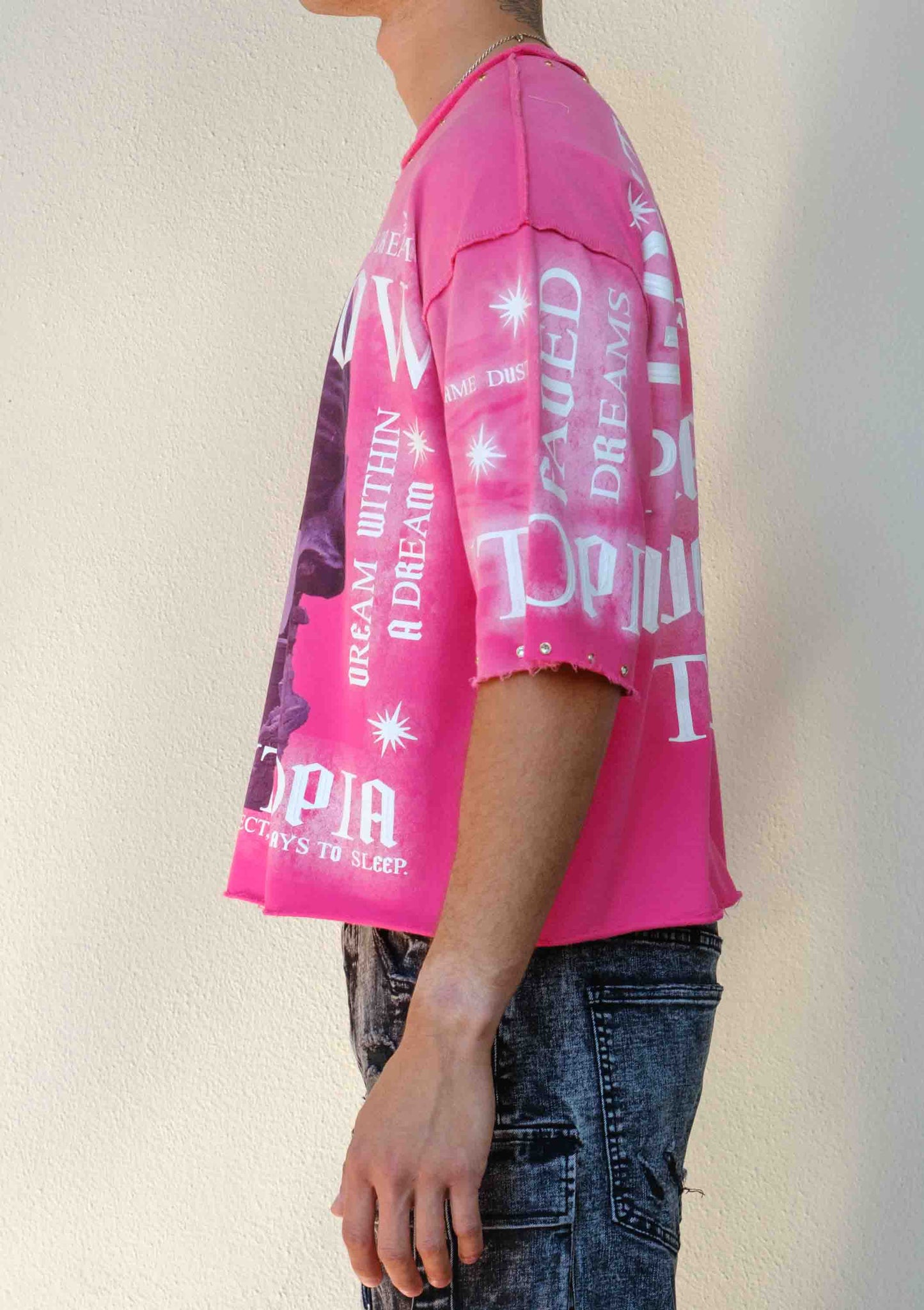 LOST UTOPIA OBLIVION CROPPED  TEE